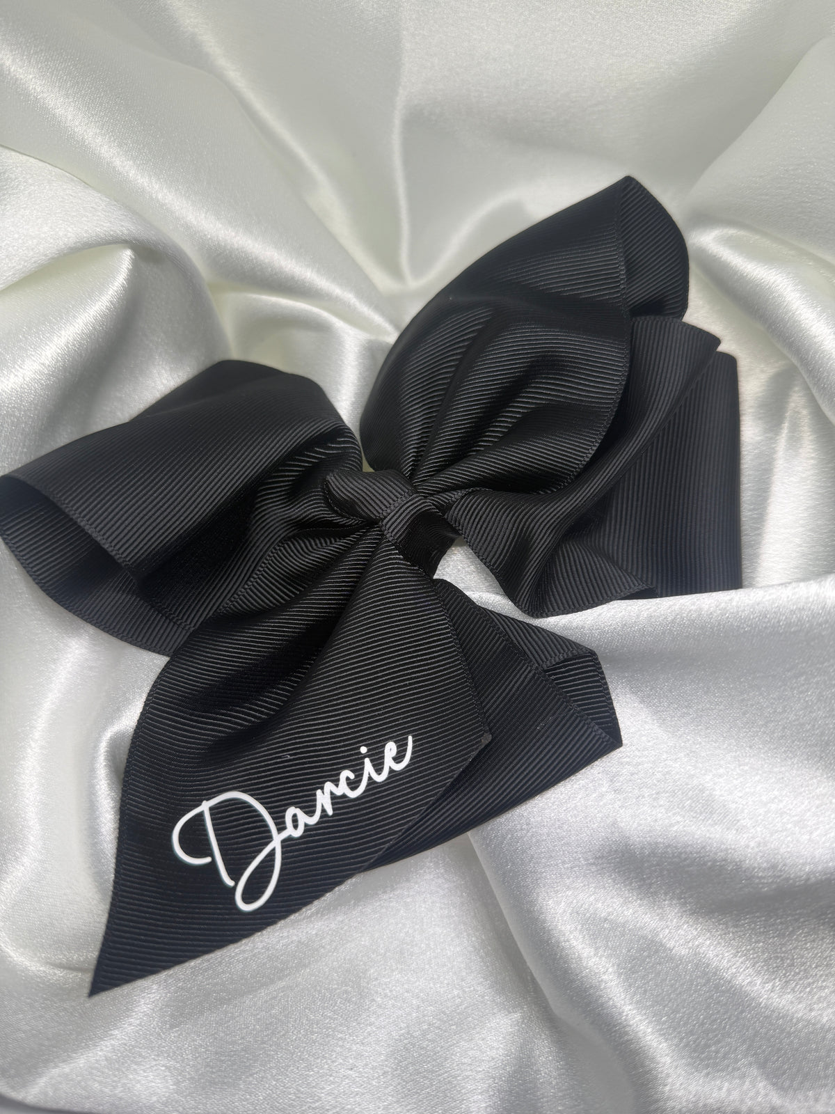 Red Classic Bow