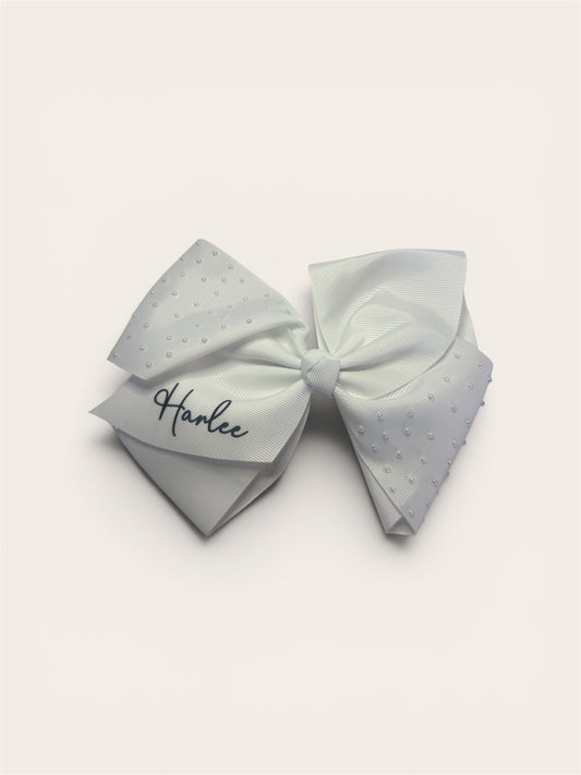 Classic hair bow with pearls